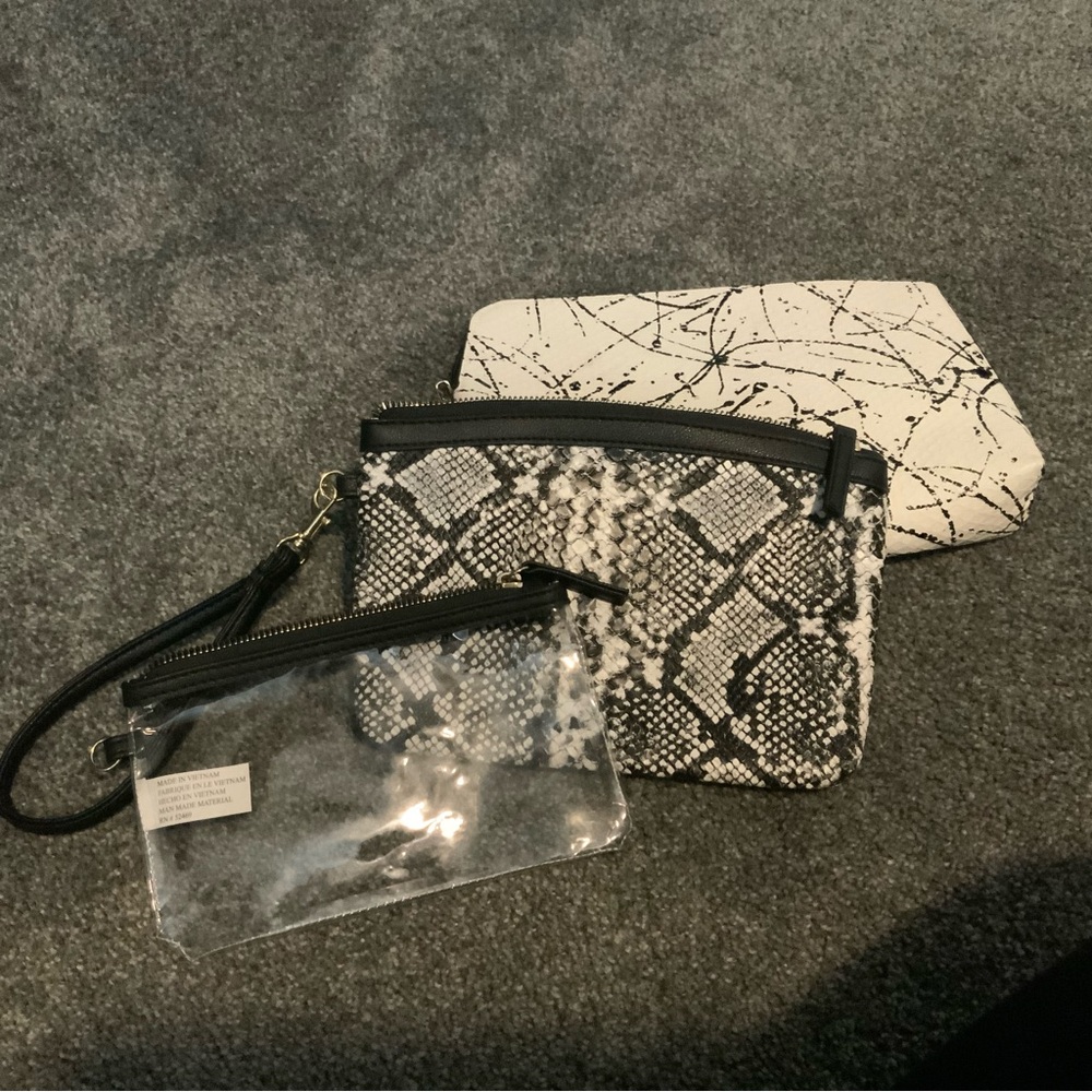 Stylish Black and White Women's Bag Set